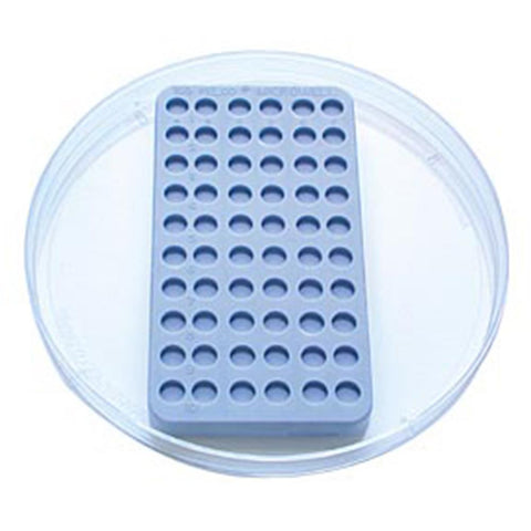 Microwell staining mould for petri dish